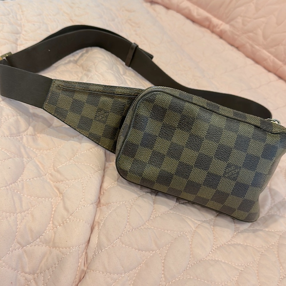 LOUIS VUITTON Damien geronimos